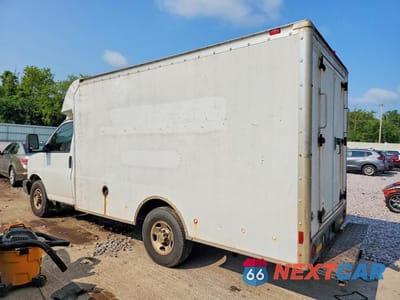 Drugie zdjęcie samochodu z przodu: 2003 CHEVROLET EXPRESS G3500 DELIVERY TRUCK VIN:1GBHG31U631181917 - miniatura