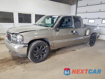 2002 GMC NEW SIERRA K1500 2GTEK19T921293536 - główne zdjęcie licytacji z USA - miniatura
