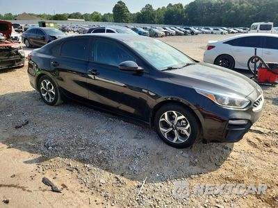 Czwarte zdjęcie samochodu z boku: 2020 KIA FORTE LXS VIN:3KPF24ADXLE176885 - miniatura