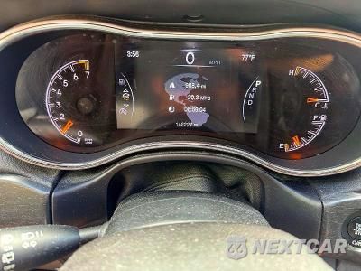Zdjęcie 8 z 10 samochodu: 2018 JEEP GRAND CHEROKEE LAREDO VIN:1C4RJFAG0JC139919 - miniatura