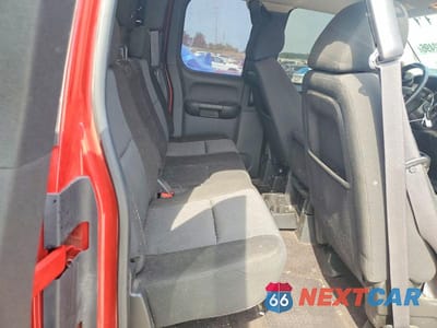 Zdjęcie 10 z 12 samochodu: 2011 CHEVROLET SILVERADO K1500 LT VIN:1GCRKSE35BZ119063 - miniatura