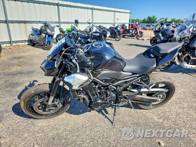Trzecie zdjęcie samochodu z tyłu: 2025 KAWASAKI ZR900 S VIN:ML5ZRDS12SDA04733 - miniatura