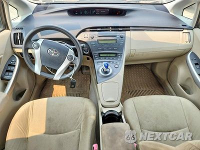 Zdjęcie 8 z 12 samochodu: 2010 TOYOTA PRIUS II VIN:JTDKN3DU4A1303142 - miniatura