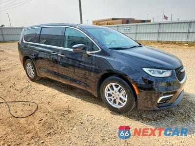 Czwarte zdjęcie samochodu z boku: 2023 CHRYSLER PACIFICA TOURING L VIN:2C4RC1BG9PR627438 - miniatura