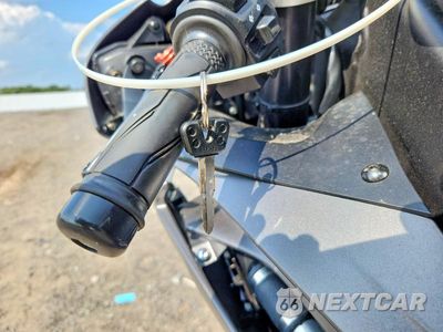 Zdjęcie 8 z 9 samochodu: 2013 YAMAHA YZFR6 VIN:JYARJ16E3DA028321 - miniatura