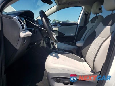 Zdjęcie 7 z 13 samochodu: 2025 VOLKSWAGEN TAOS SE VIN:3VVEC7B29SM069050 - miniatura
