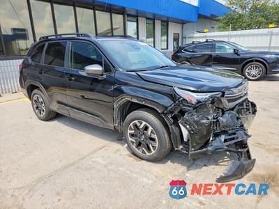 Czwarte zdjęcie samochodu z boku: 2025 SUBARU FORESTER PREMIUM VIN:JF2SLDDC0SH438079 - miniatura