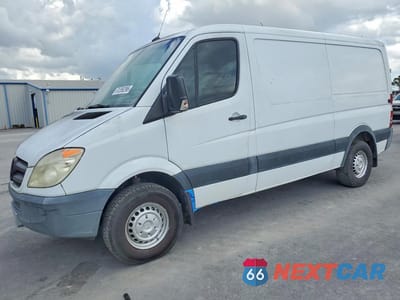 2012 MERCEDES-BENZ SPRINTER 2500 DELIVERY VAN WD3PE7CC8C5701059 - główne zdjęcie licytacji z USA - miniatura
