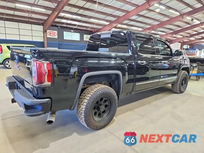 Trzecie zdjęcie samochodu z tyłu: 2016 GMC SIERRA K1500 DENALI VIN:3GTU2PEJ8GG115912 - miniatura