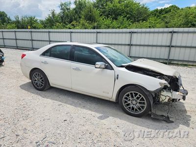 Czwarte zdjęcie samochodu z boku: 2011 LINCOLN MKZ HYBRID VIN:3LNDL2L37BR774612 - miniatura