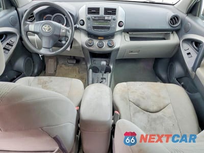 Zdjęcie 8 z 14 samochodu: 2010 TOYOTA RAV4 BASE VIN:2T3BF4DV8AW048217 - miniatura
