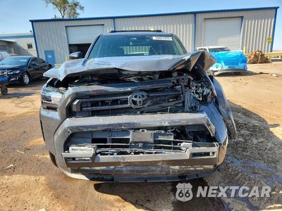 Piąte zdjęcie samochodu w środku: 2026 TOYOTA 4RUNNER SR5 VIN:JTEVA5BR5T5087327 - miniatura