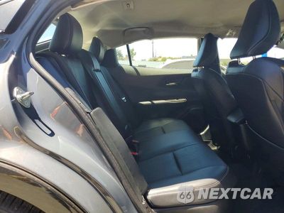 Zdjęcie 10 z 12 samochodu: 2025 TOYOTA PRIUS XLE VIN:JTDACAAU1S3057599 - miniatura