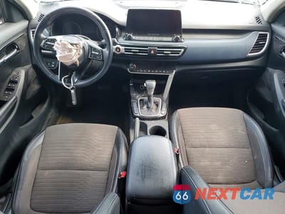 Zdjęcie 8 z 12 samochodu: 2022 KIA SELTOS S VIN:KNDEU2AA5N7272183 - miniatura