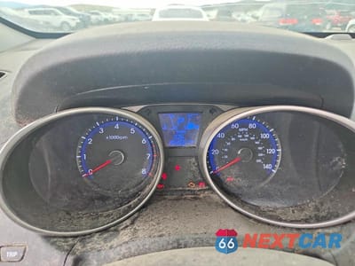 Zdjęcie 9 z 12 samochodu: 2010 HYUNDAI TUCSON GLS VIN:KM8JT3AC4AU077594 - miniatura