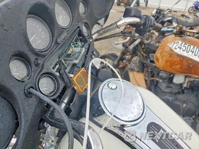 Zdjęcie 8 z 9 samochodu: 2002 HARLEY-DAVIDSON FLHTCUI VIN:1HD1FCW172Y620190 - miniatura