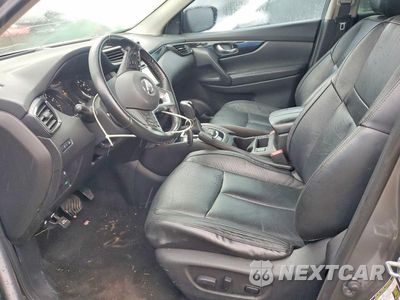 Zdjęcie 7 z 13 samochodu: 2017 NISSAN ROGUE SPORT SL VIN:JN1BJ1CP7HW013814 - miniatura