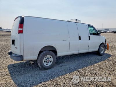 Trzecie zdjęcie samochodu z tyłu: 2017 GMC SAVANA G3500 REFRIGERATED DELIVERY VAN VIN:1GTZ7HFF6H1338179 - miniatura