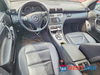 Zdjęcie 8 z 12 samochodu: 2005 MERCEDES-BENZ C 230K SPORT SEDAN VIN:WDBRF40J95F566442 - miniatura