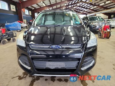 Piąte zdjęcie samochodu w środku: 2016 FORD ESCAPE SE VIN:1FMCU9GX5GUA41568 - miniatura