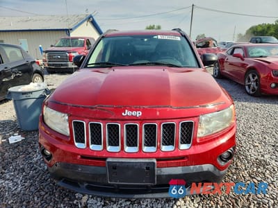 Piąte zdjęcie samochodu w środku: 2012 JEEP COMPASS LATITUDE VIN:1C4NJCEA8CD539355 - miniatura