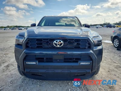 Piąte zdjęcie samochodu w środku: 2025 TOYOTA 4RUNNER TRD OFF-ROAD PREMIUM VIN:JTEVA5BRXS5030930 - miniatura