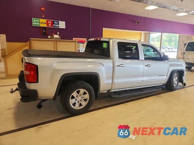 Trzecie zdjęcie samochodu z tyłu: 2018 GMC SIERRA K1500 SLE VIN:3GTU2MEC8JG147024 - miniatura