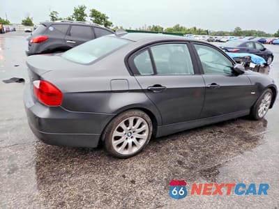 Trzecie zdjęcie samochodu z tyłu: 2008 BMW 328 XI VIN:WBAVC93548K037834 - miniatura