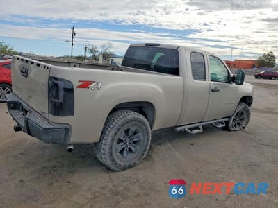Trzecie zdjęcie samochodu z tyłu: 2007 GMC NEW SIERRA K1500 VIN:1GTEK19J47Z543956 - miniatura