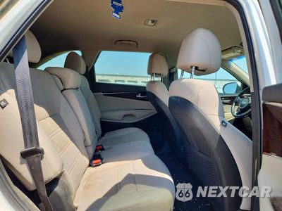 Zdjęcie 10 z 12 samochodu: 2017 KIA SORENTO LX VIN:5XYPGDA39HG237084 - miniatura