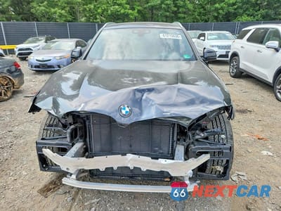 Piąte zdjęcie samochodu w środku: 2019 BMW X3 XDRIVE30I VIN:5UXTR9C56KLR07513 - miniatura