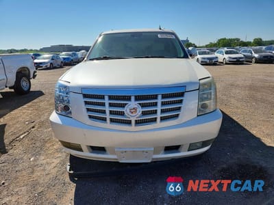 Piąte zdjęcie samochodu w środku: 2008 CADILLAC ESCALADE LUXURY VIN:1GYFK63868R244004 - miniatura