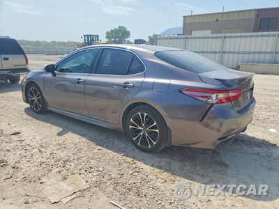 Drugie zdjęcie samochodu z przodu: 2018 TOYOTA CAMRY VIN:4T1B11HK8JU142412 - miniatura