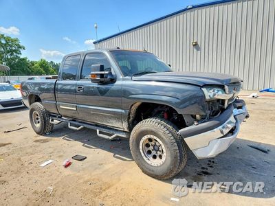 Czwarte zdjęcie samochodu z boku: 2003 CHEVROLET SILVERADO K1500 VIN:1GCEK19TX3Z161216 - miniatura