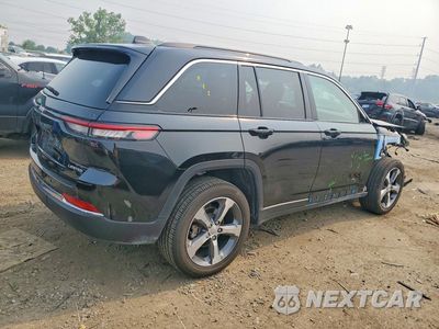 Trzecie zdjęcie samochodu z tyłu: 2025 JEEP GRAND CHEROKEE LIMITED VIN:1C4RJHBG8SC333626 - miniatura
