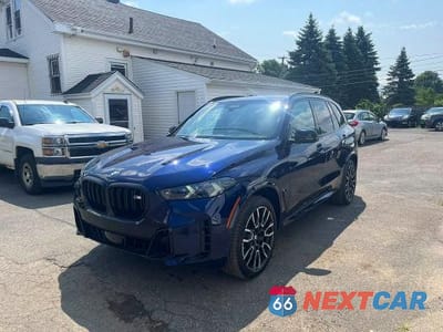 2024 BMW X5 M60I 5UX33EU03R9T09335 - główne zdjęcie licytacji z USA - miniatura