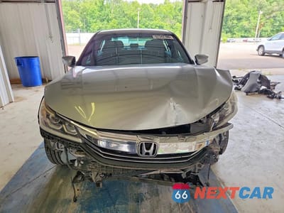 Piąte zdjęcie samochodu w środku: 2016 HONDA ACCORD SPORT VIN:1HGCR2F51GA171475 - miniatura