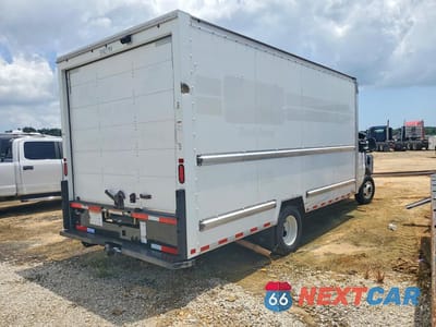 Trzecie zdjęcie samochodu z tyłu: 2022 FORD ECONOLINE - BOX TRUCK VIN:1FDWE3FN0NDC03532 - miniatura