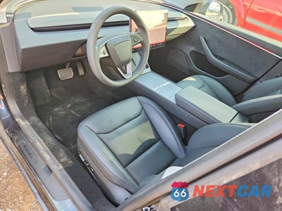 Zdjęcie 8 z 12 samochodu: 2025 TESLA MODEL 3 VIN:5YJ3E1EB8SF997994 - miniatura