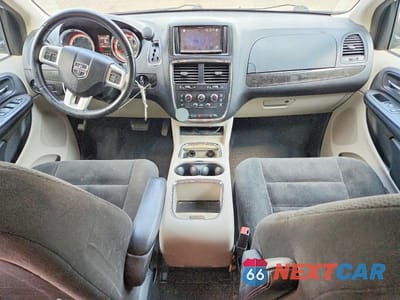 Zdjęcie 8 z 13 samochodu: 2016 DODGE GRAND CARAVAN SXT VIN:2C4RDGCG3GR234274 - miniatura