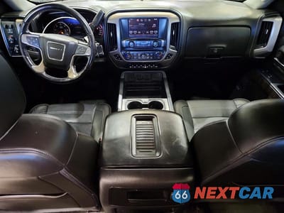 Zdjęcie 8 z 12 samochodu: 2016 GMC SIERRA K1500 DENALI VIN:3GTU2PEJ8GG115912 - miniatura