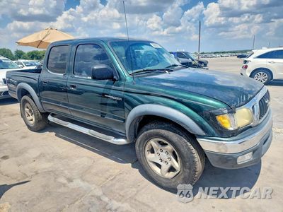 Czwarte zdjęcie samochodu z boku: 2002 TOYOTA TACOMA VIN:5TEGN92NX2Z083159 - miniatura