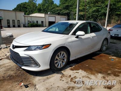 2024 TOYOTA CAMRY LE 4T1C11AK7RU237473 - główne zdjęcie licytacji z USA - miniatura