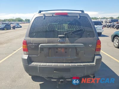 Zdjęcie 6 z 13 samochodu: 2005 FORD ESCAPE XLT VIN:1FMYU93115KD85740 - miniatura