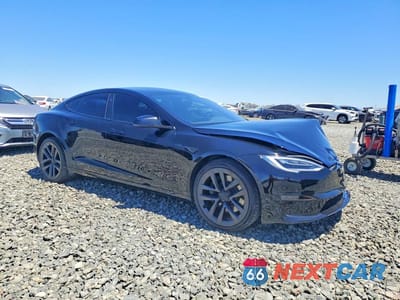 Czwarte zdjęcie samochodu z boku: 2021 TESLA MODEL S VIN:5YJSA1E56MF436343 - miniatura