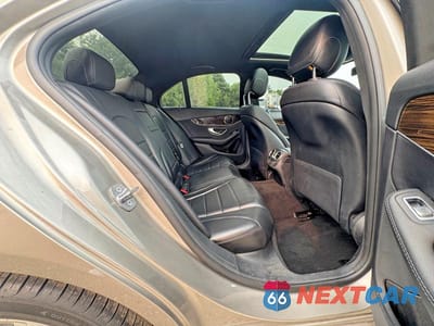 Zdjęcie 6 z 13 samochodu: 2019 MERCEDES-BENZ C 300 4MATIC VIN:55SWF8EB5KU305546 - miniatura