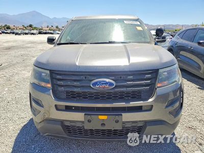 Piąte zdjęcie samochodu w środku: 2017 FORD EXPLORER POLICE INTERCEPTOR VIN:1FM5K8AR3HGA13089 - miniatura