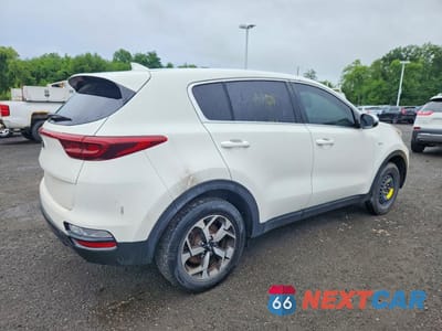 Trzecie zdjęcie samochodu z tyłu: 2020 KIA SPORTAGE LX VIN:KNDPMCAC3L7704010 - miniatura