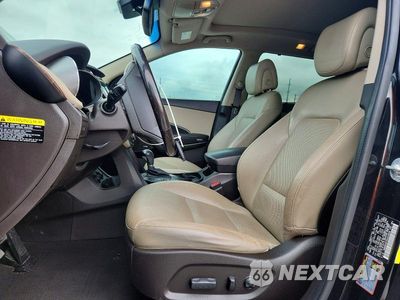 Zdjęcie 7 z 13 samochodu: 2017 HYUNDAI SANTA FE SE ULTIMATE VIN:KM8SR4HF5HU243608 - miniatura
