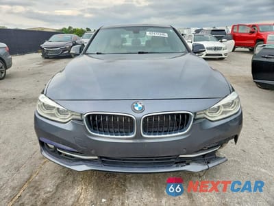 Piąte zdjęcie samochodu w środku: 2016 BMW 328 I SULEV VIN:WBA8E9G53GNT47343 - miniatura